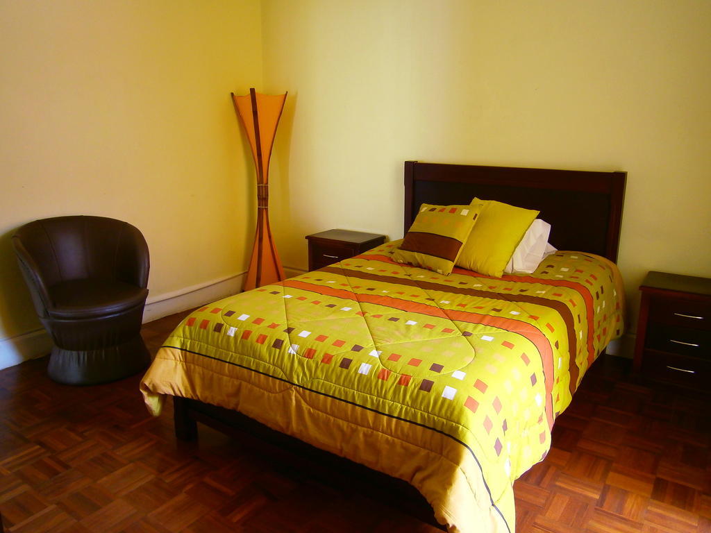 The Yellow House Quito Kamer foto