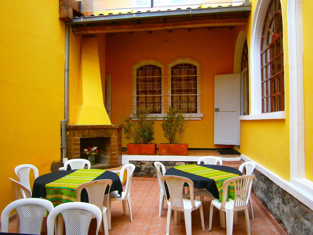 The Yellow House Quito Buitenkant foto