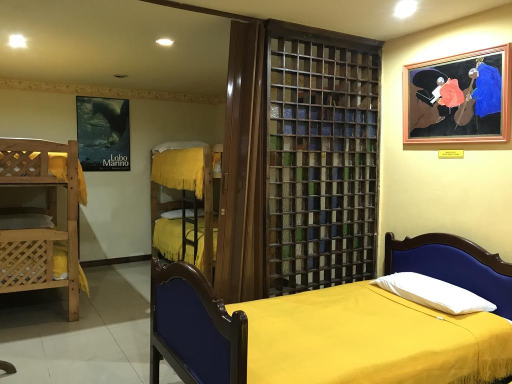 The Yellow House Quito Buitenkant foto